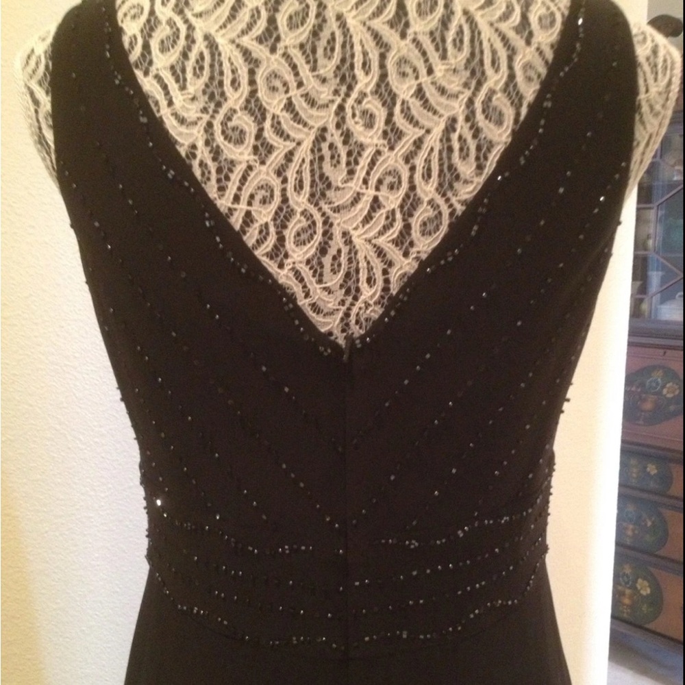 JONES NEW YORK Little Black Party Dress Sleeveless V-Neck Sequined Beaded Sz 10